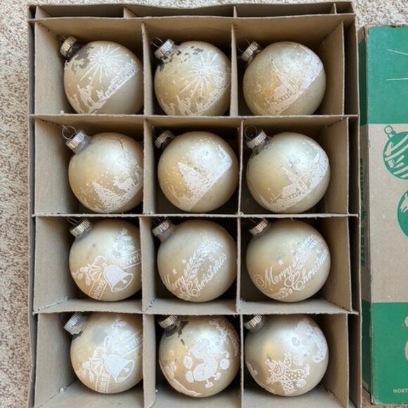 Vintage Shiny Brite Satin Stenciled Mica 12 Flocked Ornaments Boxed Glass - Picture 2 of 9